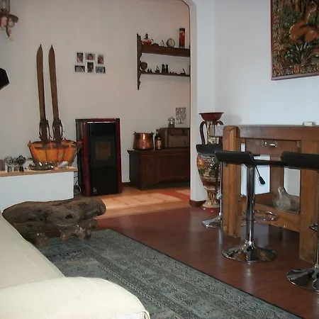 Tony Apartmán